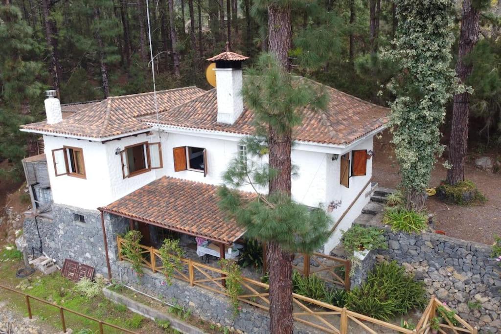 Floral Garden House Villa อิคอดเดลอสวินอส ภายนอก รูปภาพ